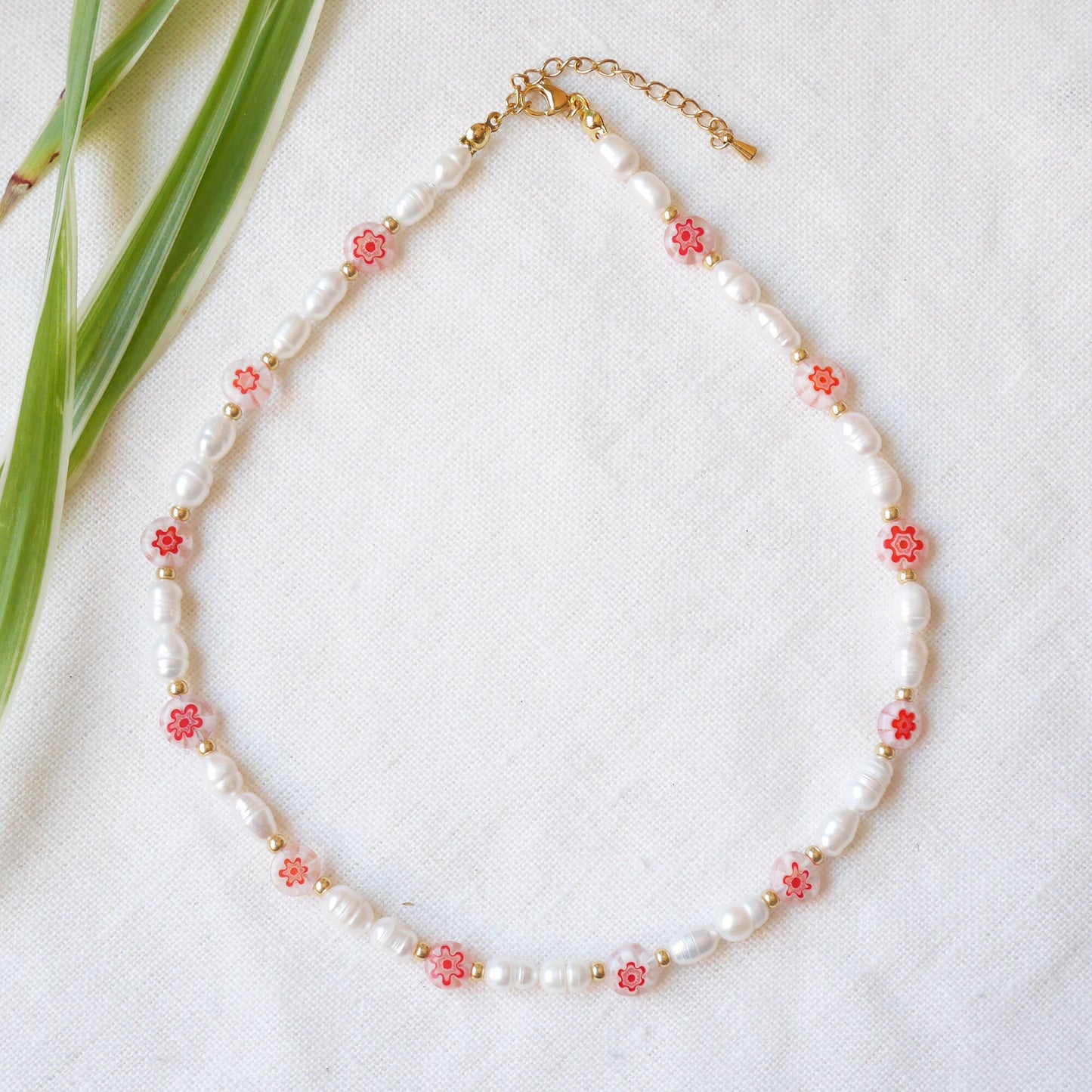 Red millefiori pearl necklace | Summer necklace with light red floral glass beads and freshwater pearls | Cute beaded necklace gift for her