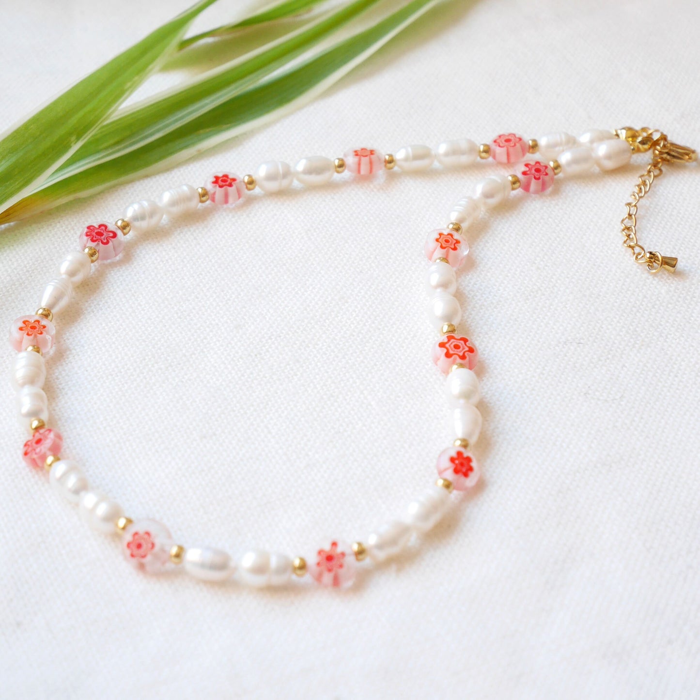 Red millefiori pearl necklace | Summer necklace with light red floral glass beads and freshwater pearls | Cute beaded necklace gift for her