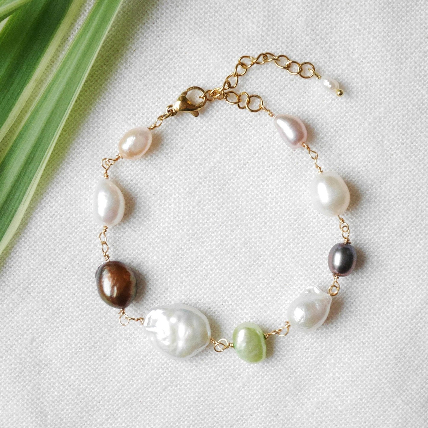 Mixed freshwater pearl bracelet | Multicolor feminine boho bracelet | Various sizes shapes genuine baroque pearl jewelry | Cute gift for her