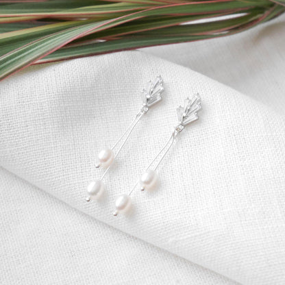 Silver art deco wedding earrings | Long freshwater pearl drop earring | Bridal pearl earrings | Dainty elegant zircon jewelry for brides