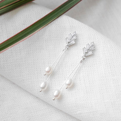 Silver art deco wedding earrings | Long freshwater pearl drop earring | Bridal pearl earrings | Dainty elegant zircon jewelry for brides