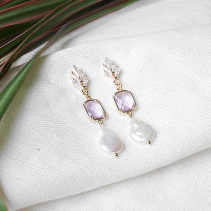 Purple bridal earrings | Dainty long art deco earrings | Light violet wedding jewelry | Elegant freshwater pearl dangle earrings for bride