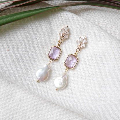 Purple bridal earrings | Dainty long art deco earrings | Light violet wedding jewelry | Elegant freshwater pearl dangle earrings for bride