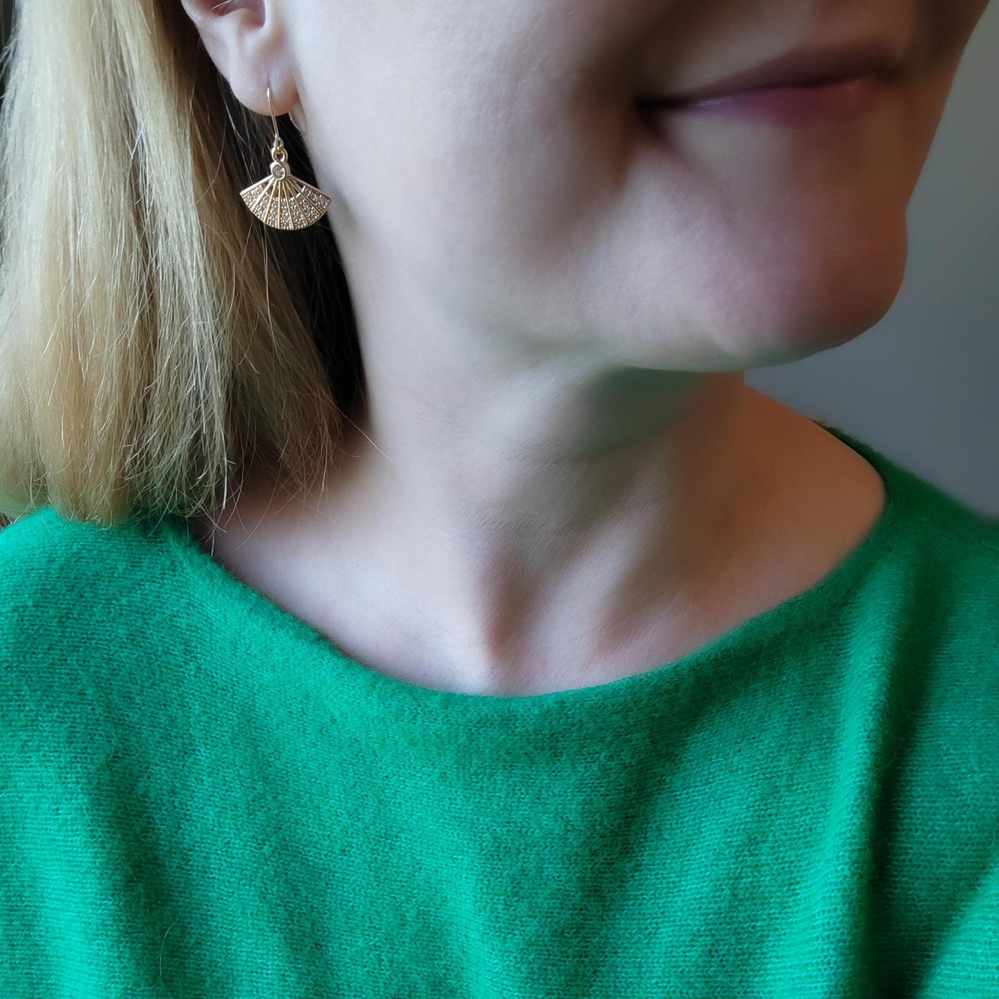 Gold fan earrings | Dainty art deco style drop earrings | Elegant cute zircon earrings | Fan-shaped French hook earrings | Jewelry gift idea