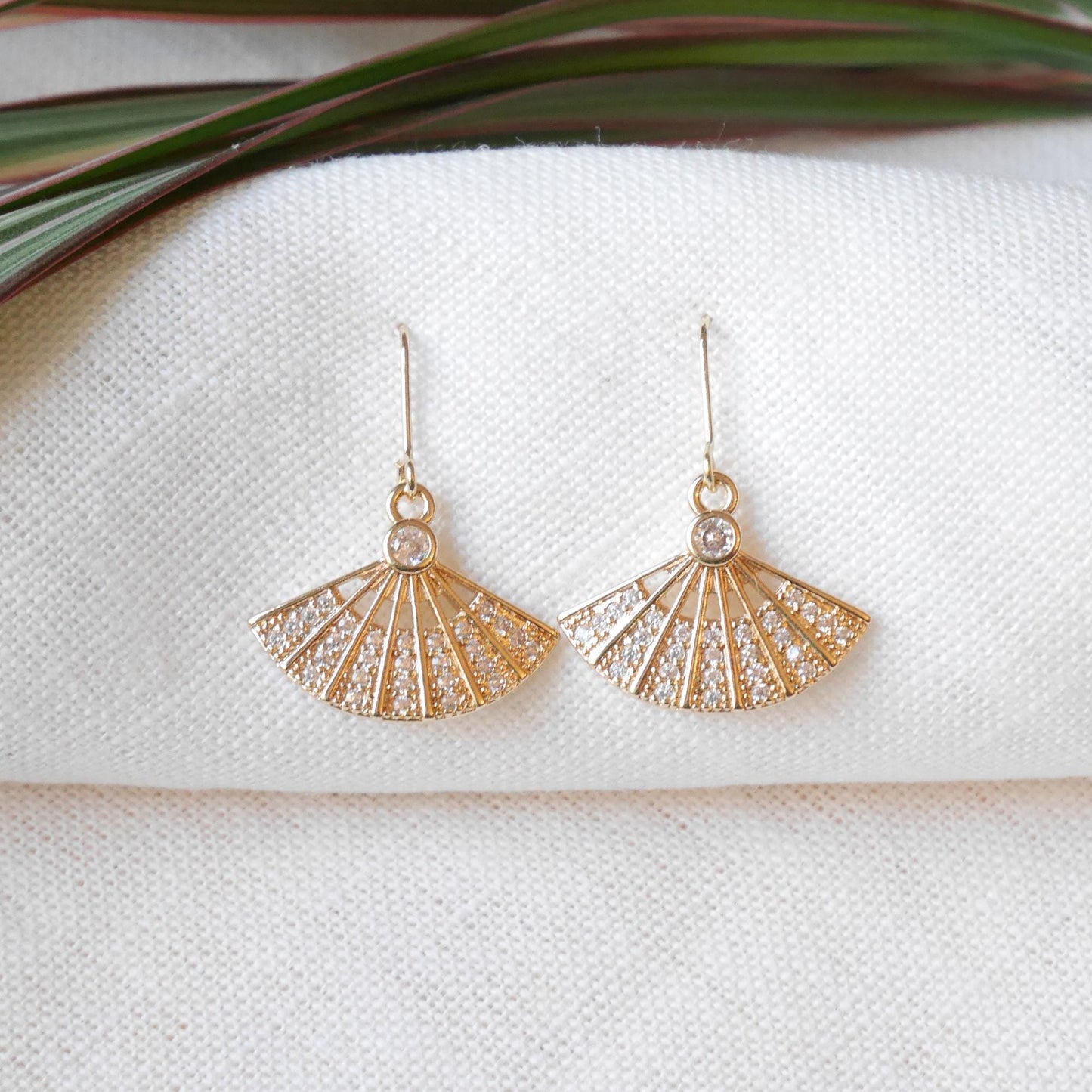 Gold fan earrings | Dainty art deco style drop earrings | Elegant cute zircon earrings | Fan-shaped French hook earrings | Jewelry gift idea