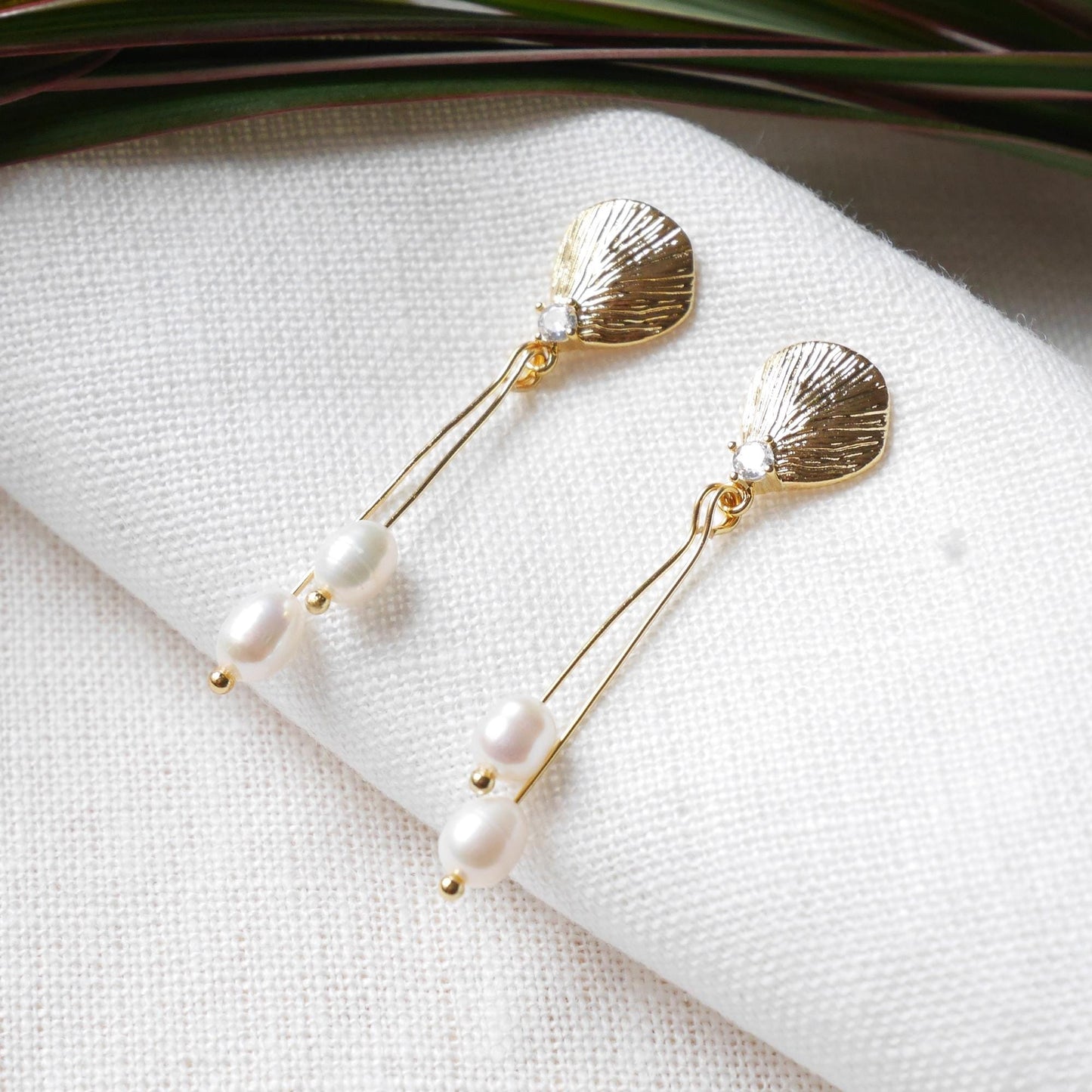 Shell shape pearl dangle earrings | Dainty long freshwater pearl drop earrings | Bridal gold jewelry | Small pearls wedding earrings for her