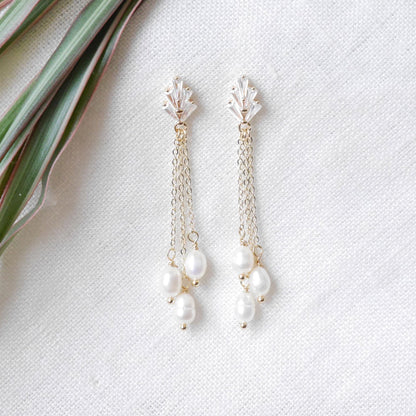 Cascade freshwater pearl earrings | Long Art deco style wedding earrings | Real pearl gold chain dangle earrings | Minimalist bridal jewelry