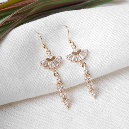 Art deco fan dangle earrings | Dainty art deco style bridal jewelry | 14k gold plated cubic zirconia diamond drop earrings wedding accessory