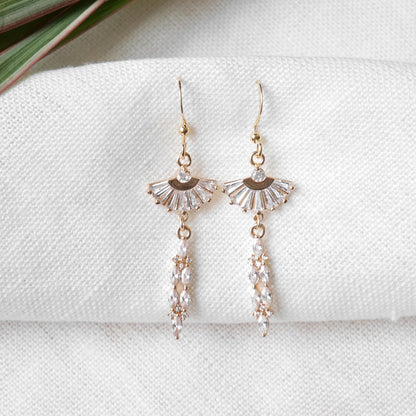 Art deco fan dangle earrings | Dainty art deco style bridal jewelry | 14k gold plated cubic zirconia diamond drop earrings wedding accessory