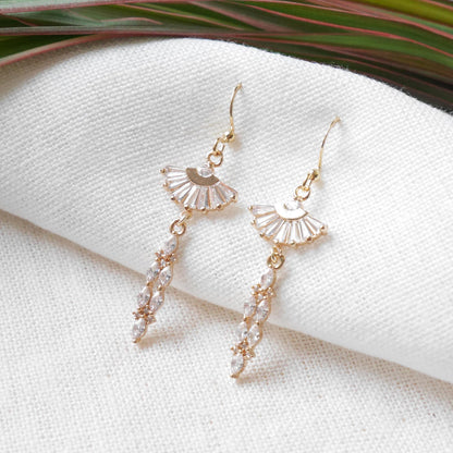 Art deco fan dangle earrings | Dainty art deco style bridal jewelry | 14k gold plated cubic zirconia diamond drop earrings wedding accessory