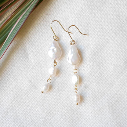 Freshwater pearl dangle earrings | Minimalist three baroque pearls earrings | Simple cascade jewelry | Wedding earrings | Cute gift for her
