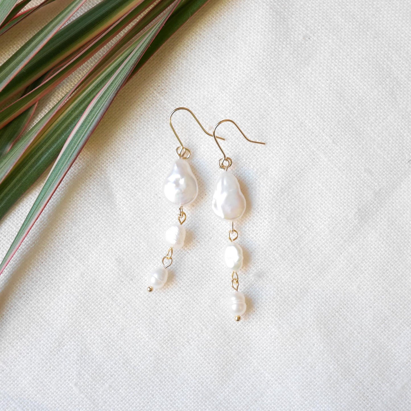 Freshwater pearl dangle earrings | Minimalist three baroque pearls earrings | Simple cascade jewelry | Wedding earrings | Cute gift for her