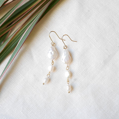 Freshwater pearl dangle earrings | Minimalist three baroque pearls earrings | Simple cascade jewelry | Wedding earrings | Cute gift for her