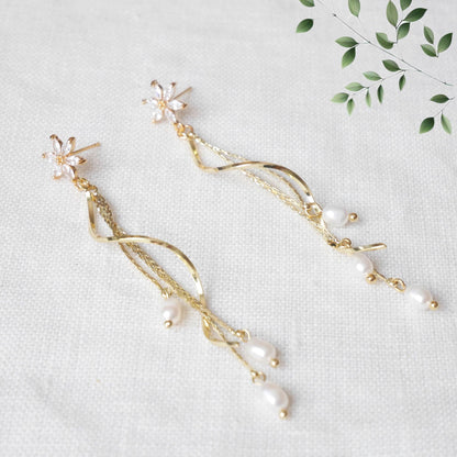 Long bridal starflower earrings | Ethereal freshwater pearl dangle earring | Elegant wedding jewelry | Romantic anniversary gift for her