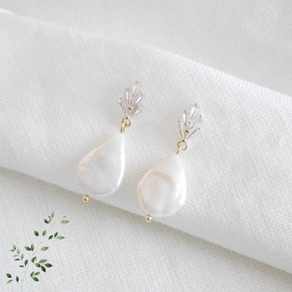 Freshwater pearl art deco earrings | Elegant big pearl earrings | Vintage style bridal pearl drop earrings | 1920s wedding earrings for her