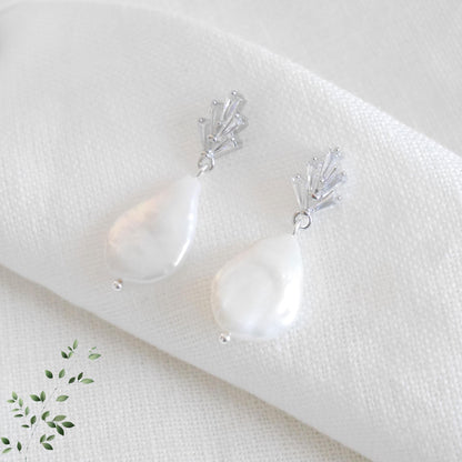 Freshwater pearl art deco earrings | Elegant big pearl earrings | Vintage style bridal pearl drop earrings | 1920s wedding earrings for her