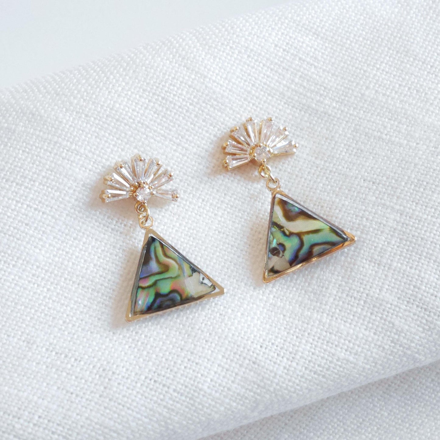 Art deco triangle earrings | Metallic shell drop earrings | Dainty deco fan wedding jewelry | Unique CZ stud earrings with smoky real shells